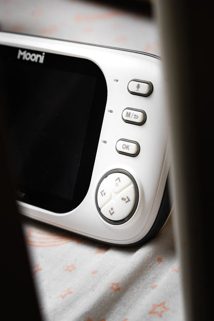 Mooni™ - מוניטור לשינה בטוחה יותר